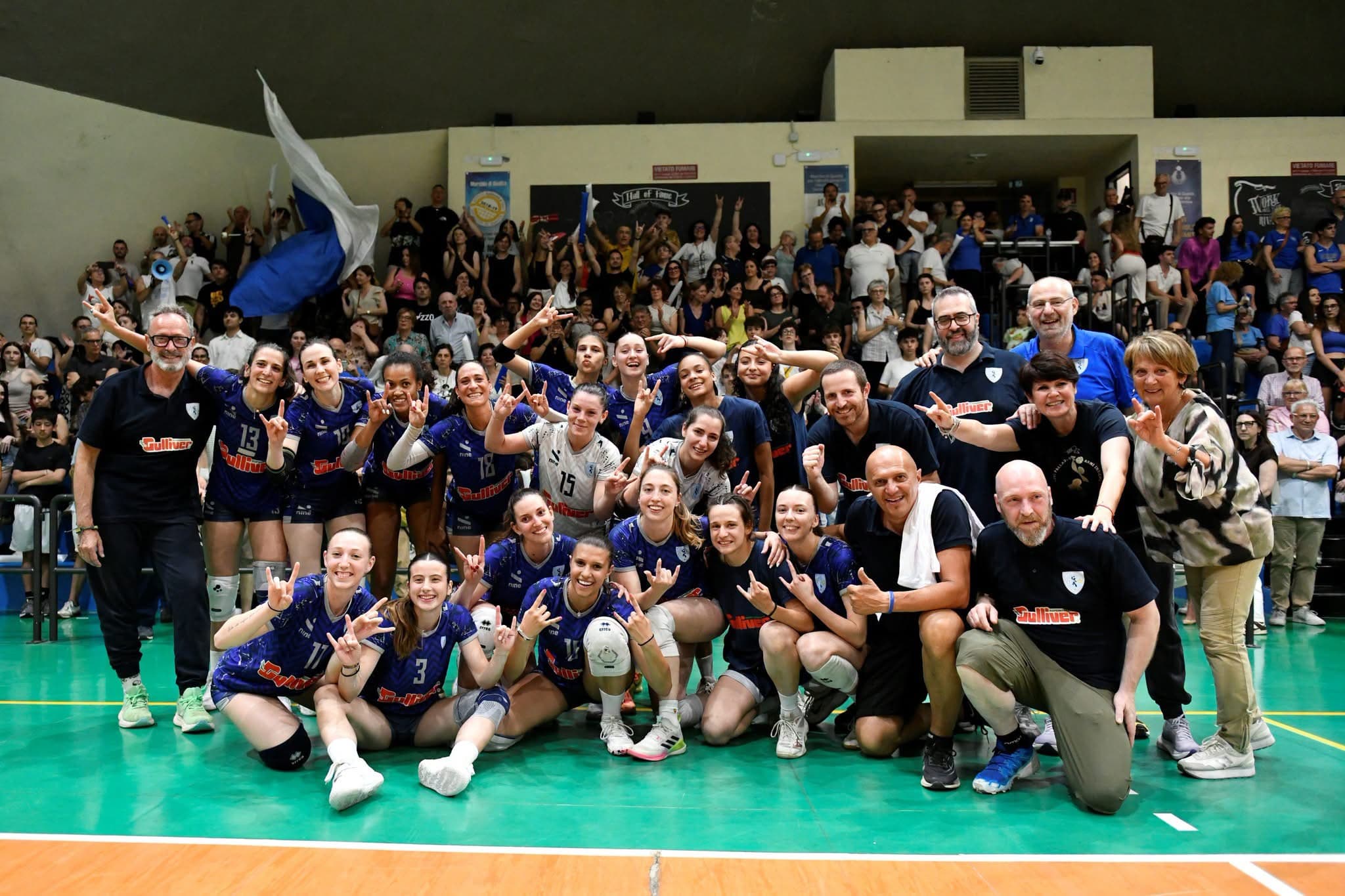 Serie B2 Femminile · squadra e pubblico